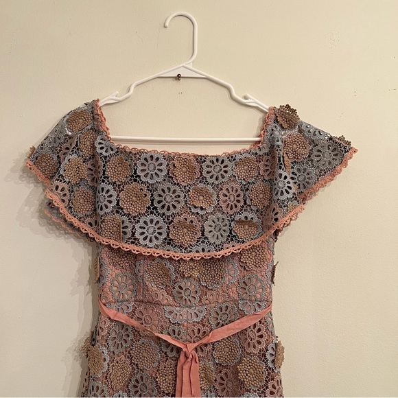 Alexis Lace Romper - Picture 3 of 11